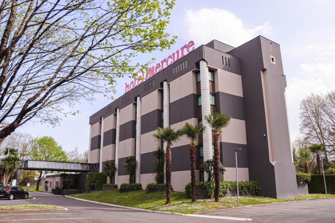Mercure Pau Palais Des Sports Exterior foto