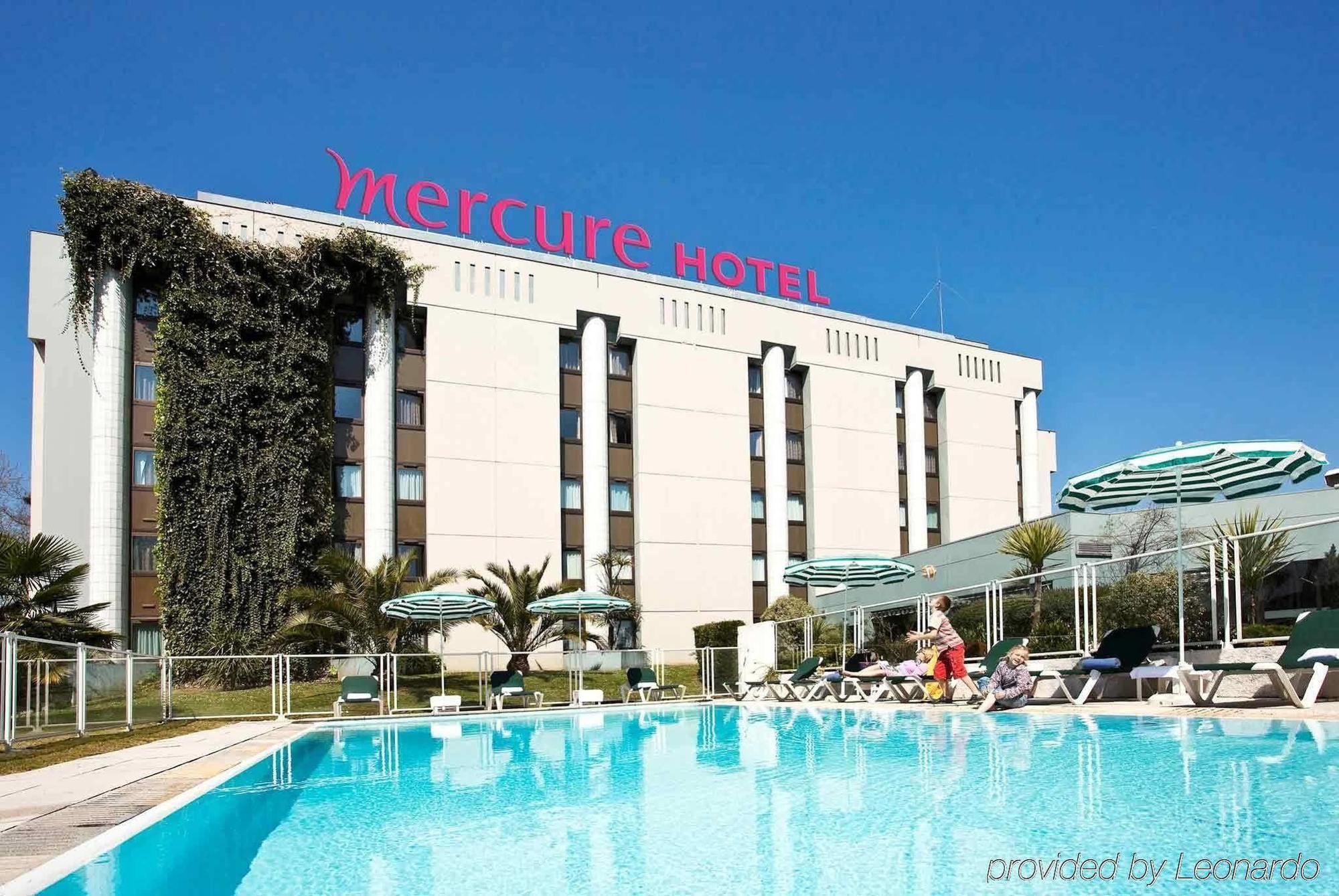 Mercure Pau Palais Des Sports Exterior foto