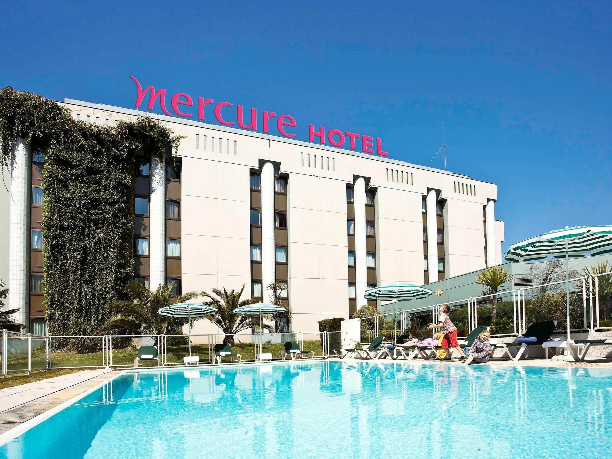 Mercure Pau Palais Des Sports Exterior foto
